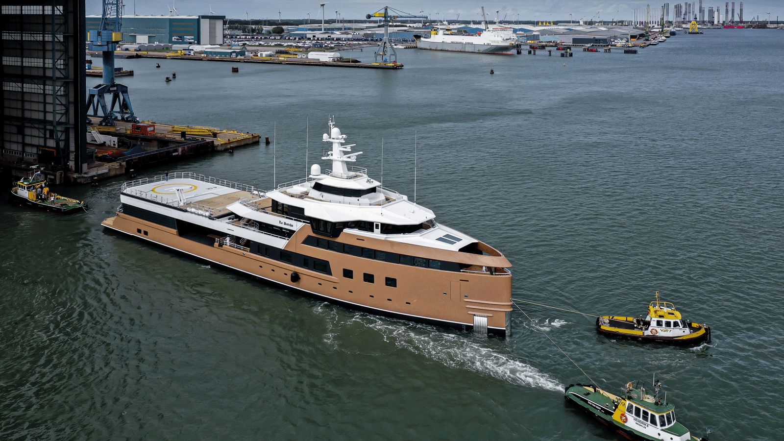 SeaXplorer 77 Superyacht La Datcha Launched | Boat International